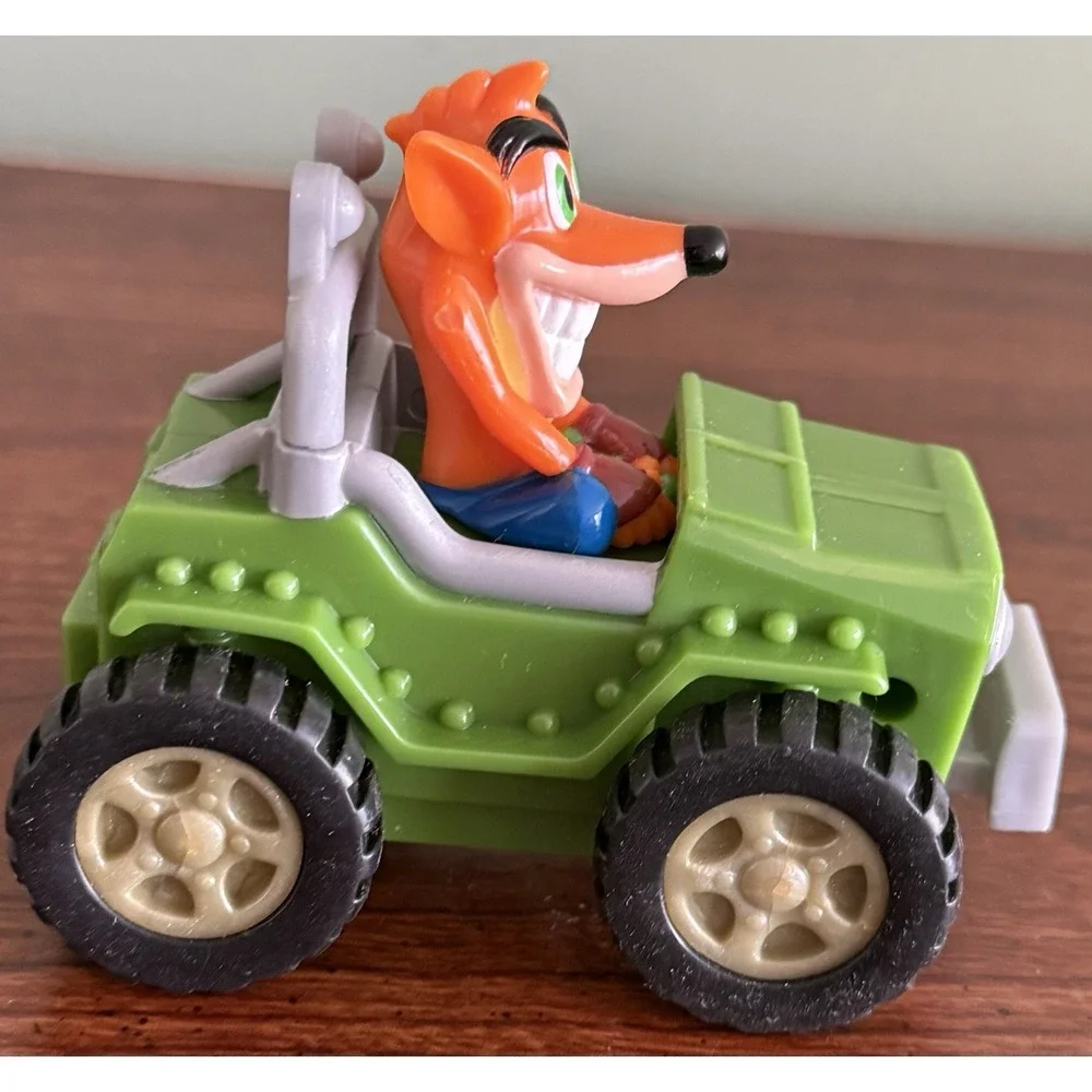 CRASH BANDICOOT 2002 UNIVERSAL INTERACTIVE MOVING PUSH CAR JEEP‎ PLAYSTATION Ps1